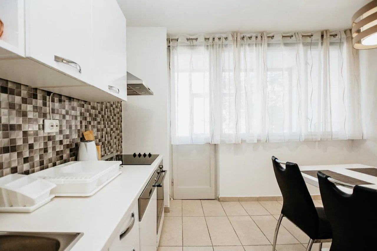 Double And Single S Apartments Задар 0*,  Хорватия