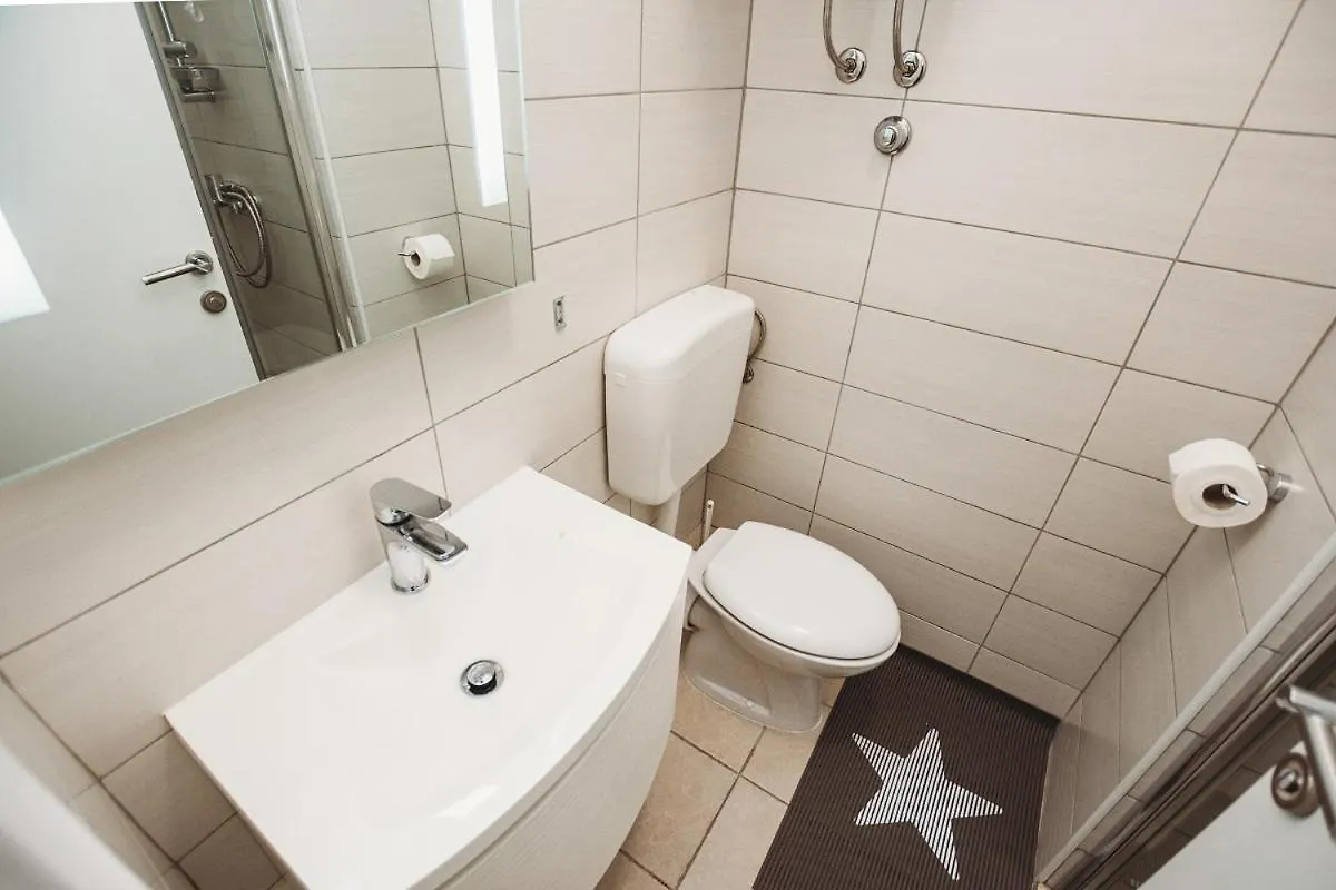 Double And Single S Apartments Zadar