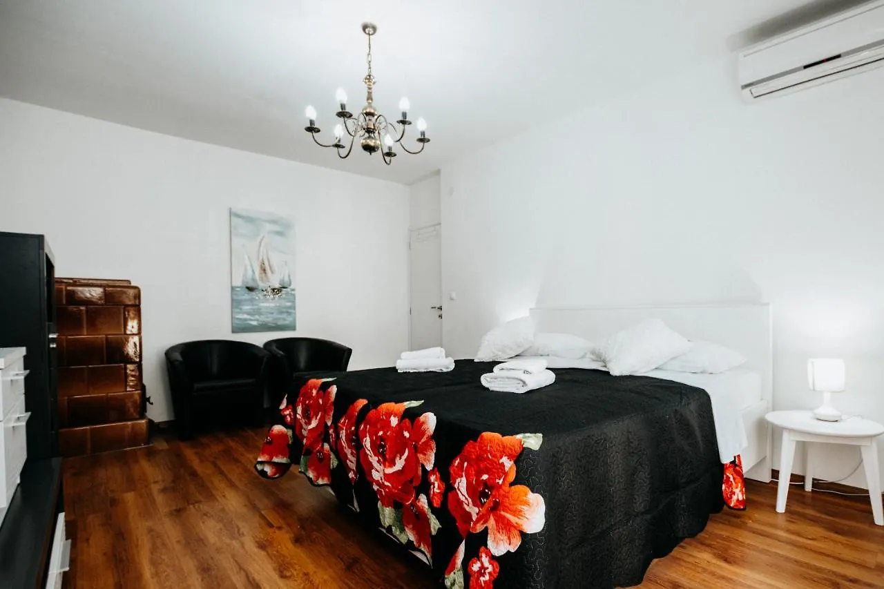 Double And Single S Apartments Задар Хорватия